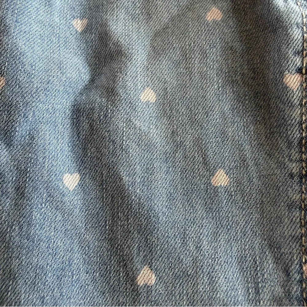 OshKosh B'Gosh Vestbak Girl's Light Blue Denim Overalls Heart Pattern Sz 4T